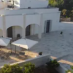 Dimora Caraspi Bed & Breakfast 4*