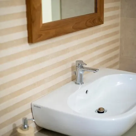 Dimora Caraspi 4*