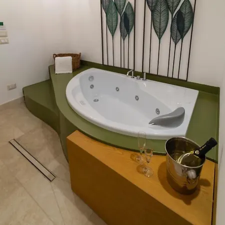 Nocleg ze śniadaniem Dimora Caraspi 4*