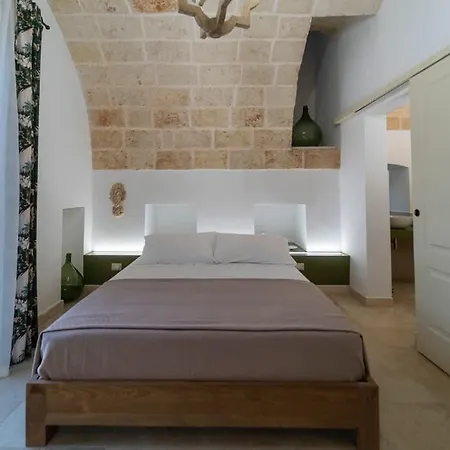 Dimora Caraspi Bed and Breakfast 4*