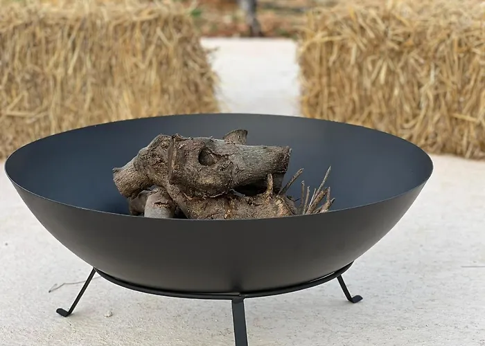 לינה וארוחת בוקר Dimora Caraspi 4*